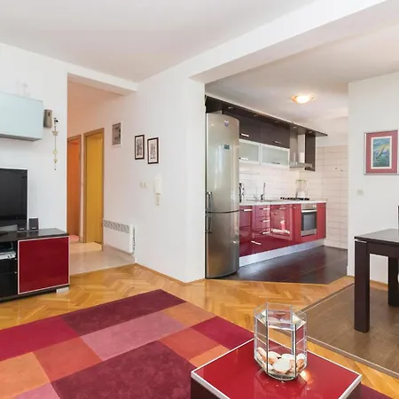 Two-bedroom In Appartement Zadar